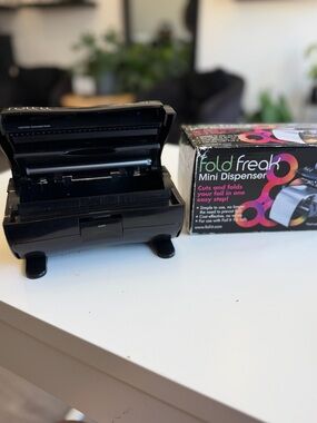 Mini Dispenser Hair Foil Cutter & Folder - Black